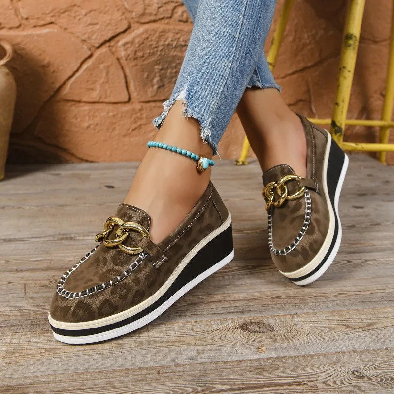 Chain-Link Platform Loafer - Image 7