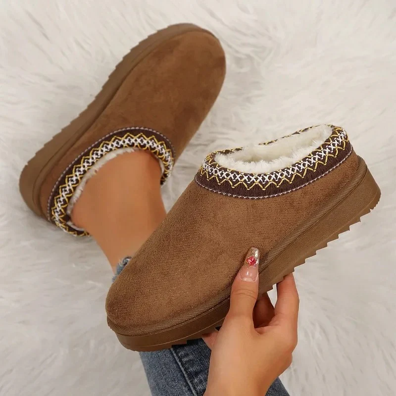 Chalet Comfort Fleece Clogs - Image 14
