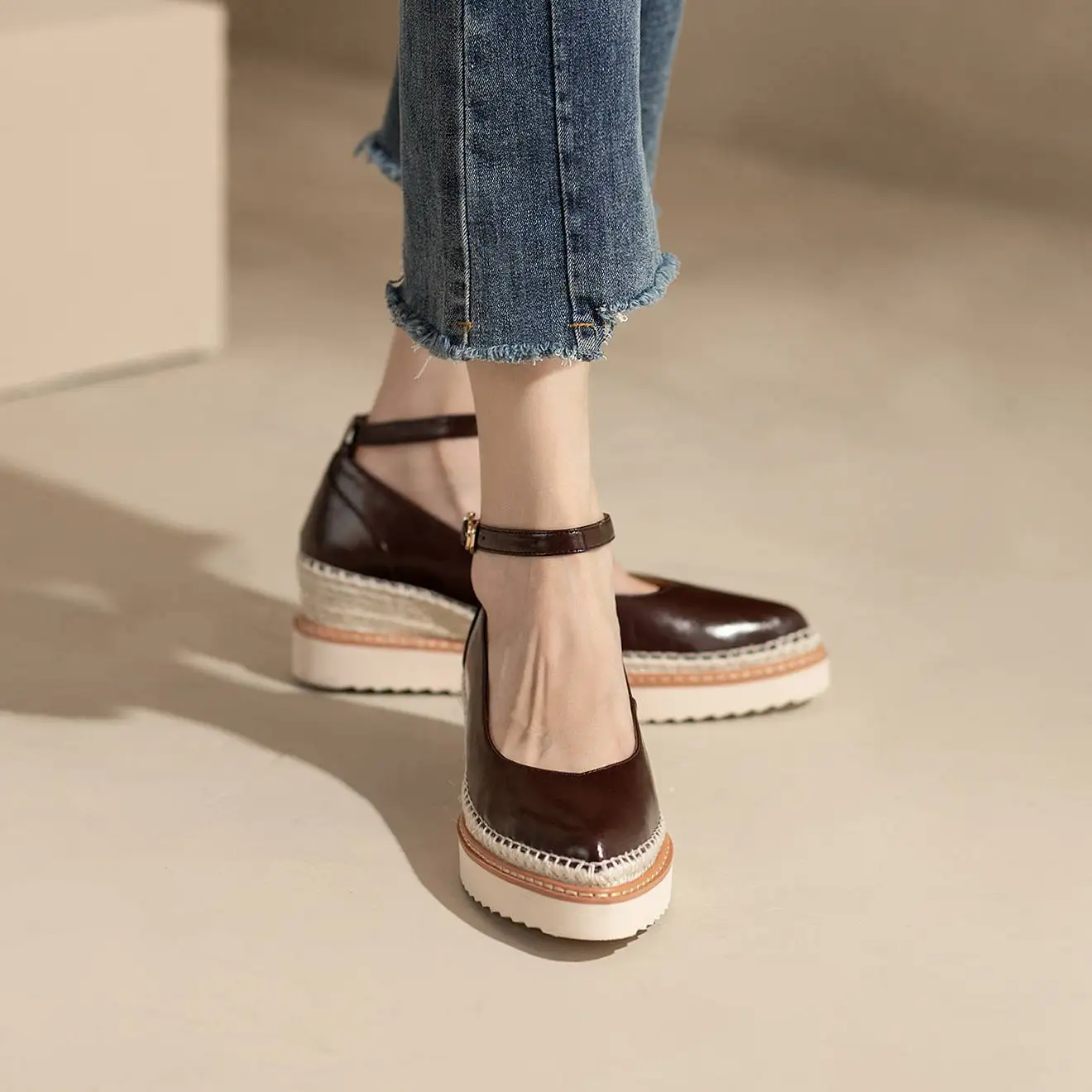 Victoria Braided Pump - Image 2